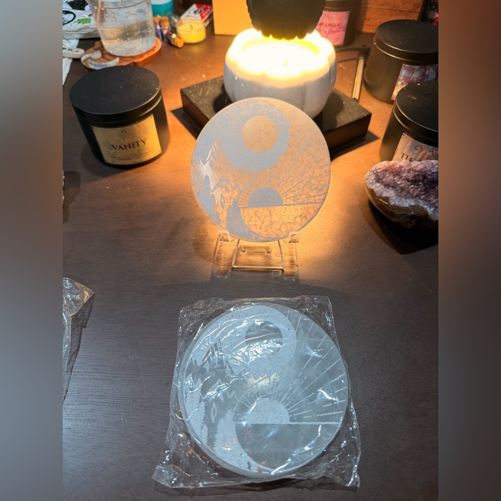 Selenite Yin Yang Charging Plate